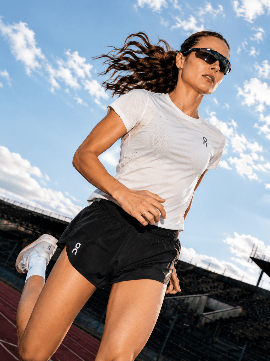 Runner mid-effort